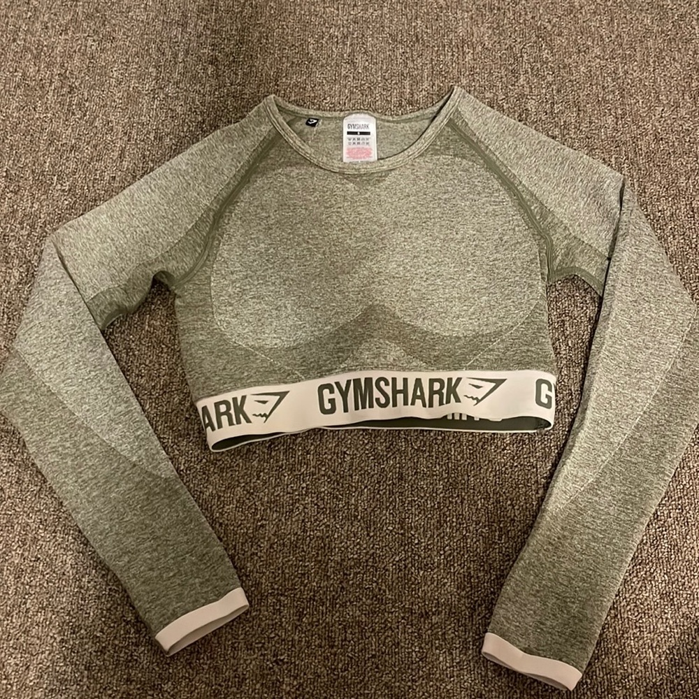 Gymshark Longsleeve Crop 🌷